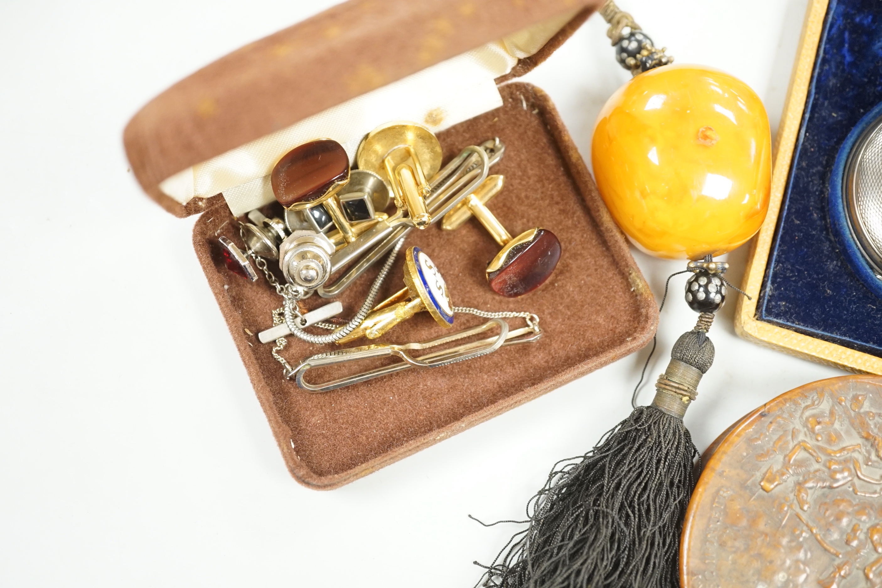 A group of 19th century and later collectibles to include a silver plated presentation padlock and key, a silver hunter pocket watch, french snuff box, etc.